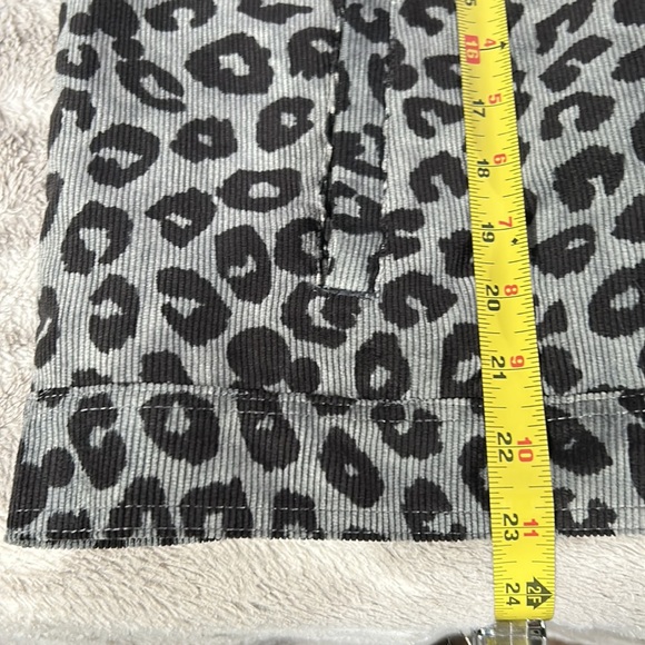 NWT Disney Mickey Mouse gray corduroy cheetah
print Sherpa trim jacket 2XL - Picture 9 of 14